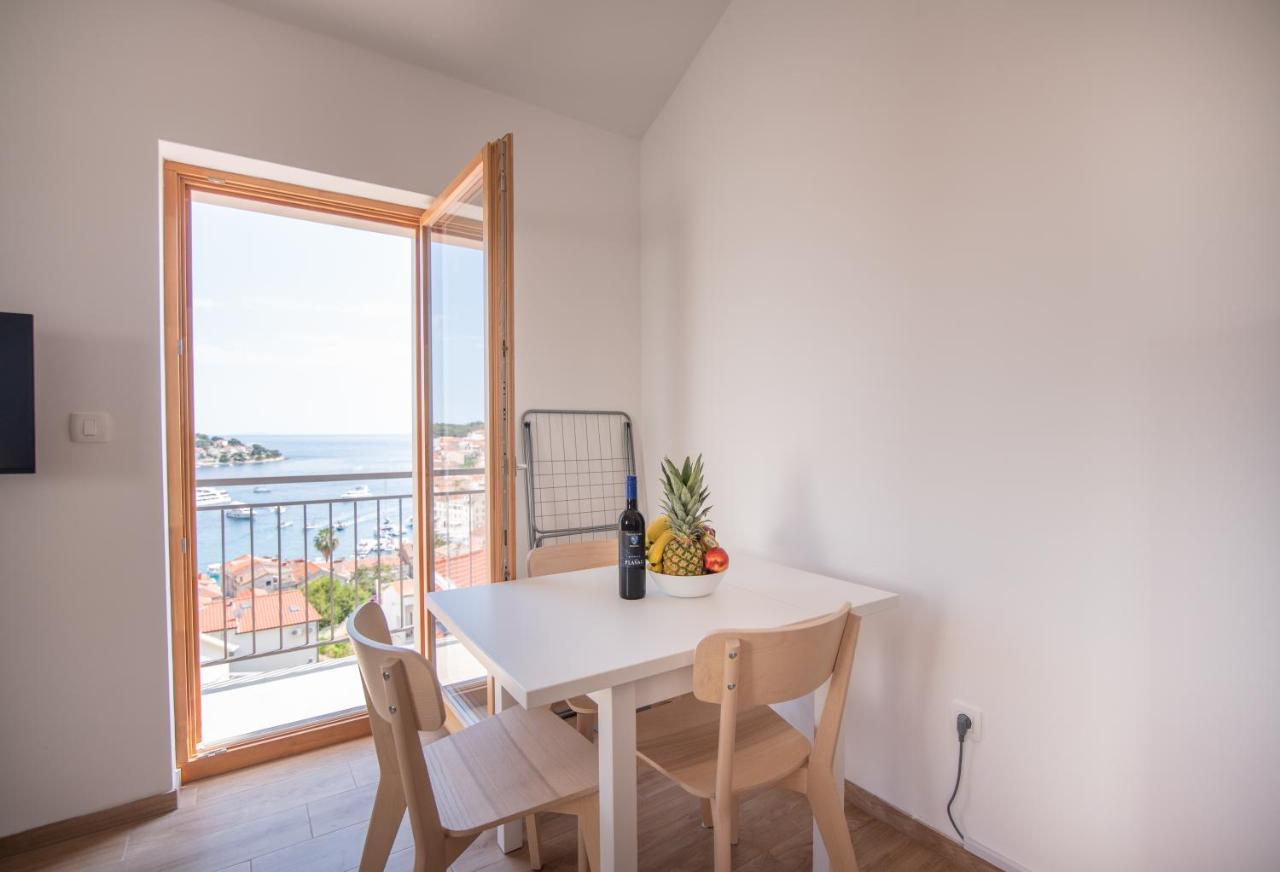 Brand New Apt W Balcony & Perfect Seaview At Center Hvar Town Exterior foto